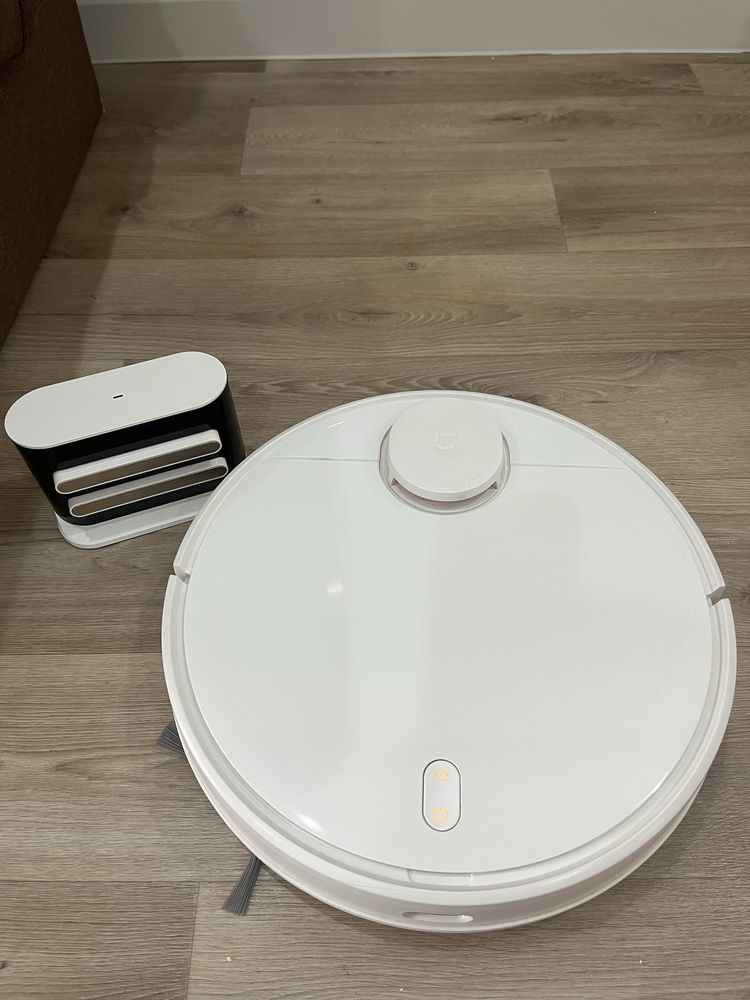 Робот пылесос Xiaomi Mi Robot Vacuum Mop.