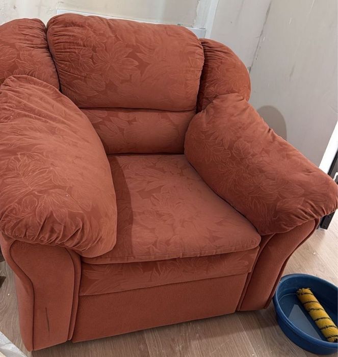 Продам удобный кресло диван