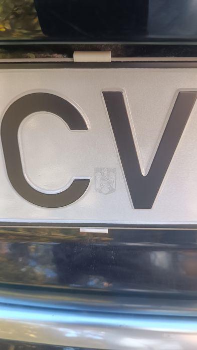 Suport subțire pentru număr – design modern și elegant!