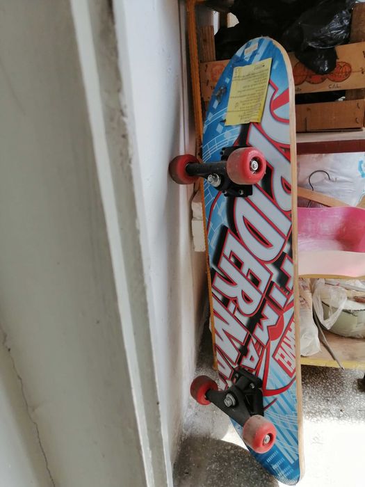 Skateboard spider man