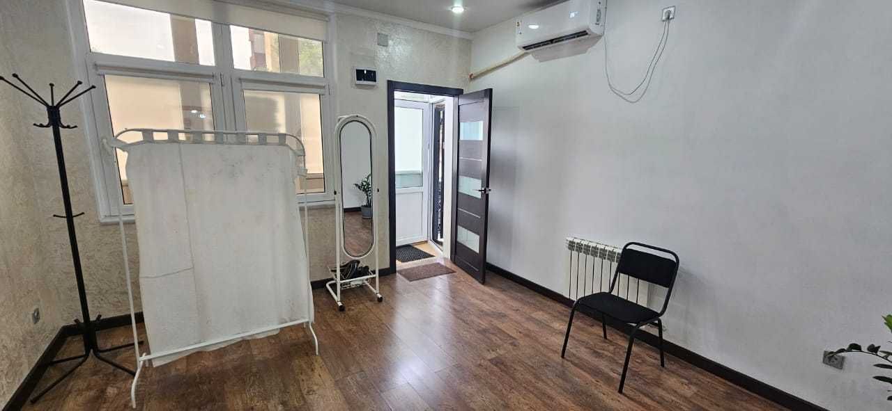 Продается коммерческое помещение пр.Азаттык д.46а