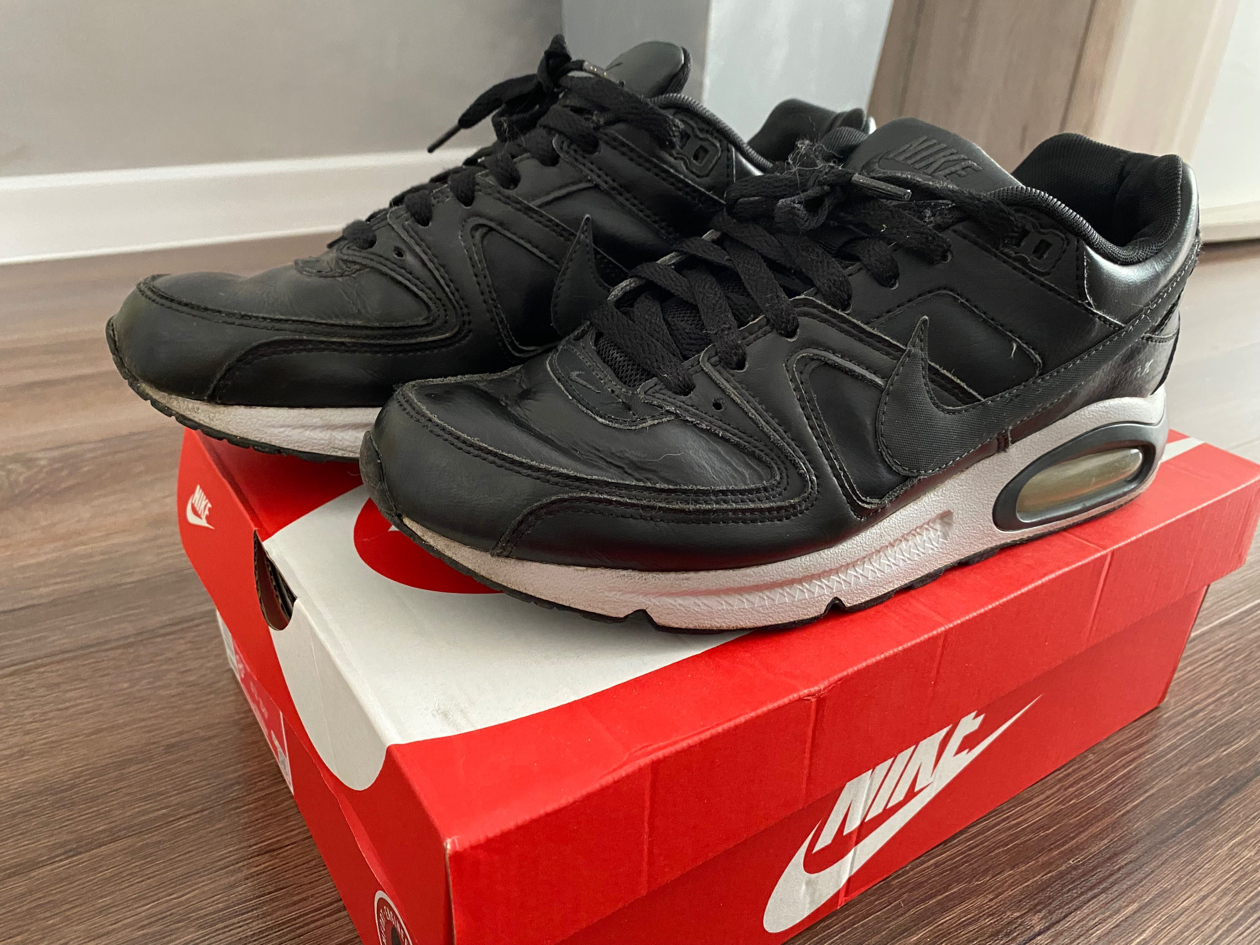 Продавам мъжки маратонки NIKE Air Max Command Leather