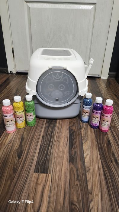 Котешка тоалетна + 6 броя ароматизатори