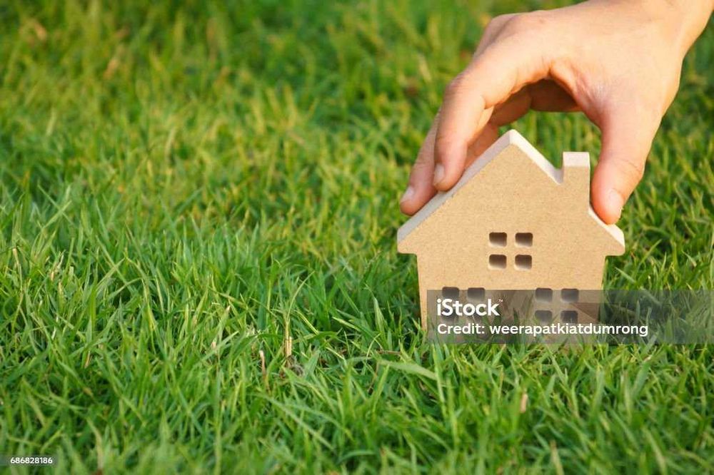 Продаю 23 сотки   ор-р  Жуковская  2 линия вдоль дороги