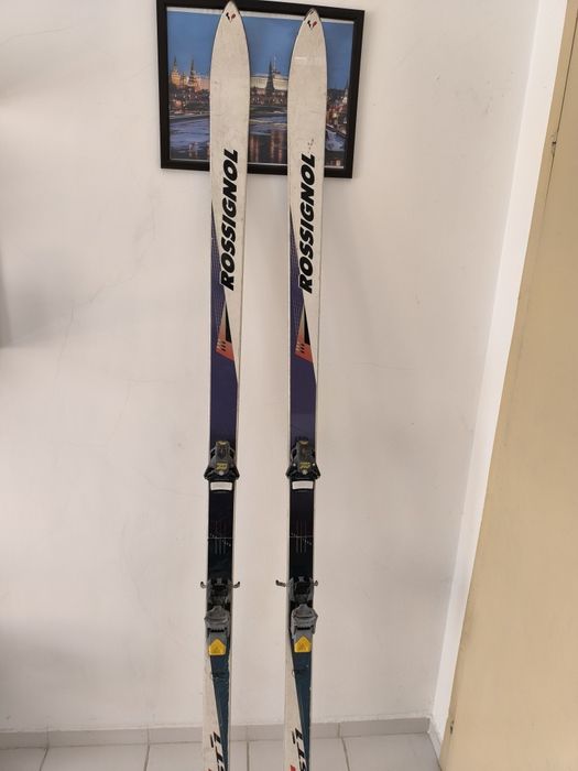 Продавам Ски ROSSIGNOL 190 сантиметра произведение във Франция!