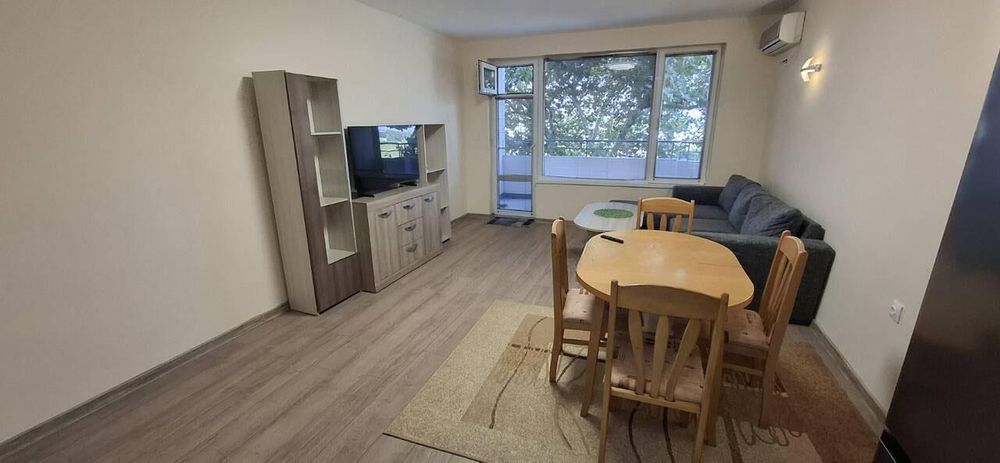 Дава се под наем Двустаен апартамент в Бургас, Възраждане - 72 кв.м за 382.5 € - Снимка #1