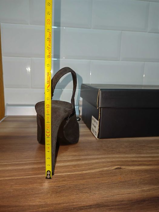 Vand pantofi Anna Cori