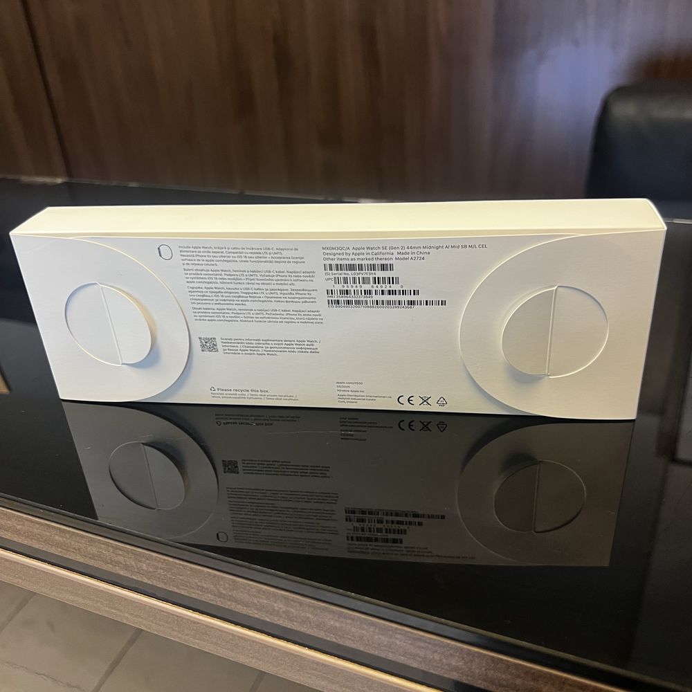 Нов!2г. гаранция! Apple Watch SE2 (2024) V3 Cellular,44mm Midnight Yet