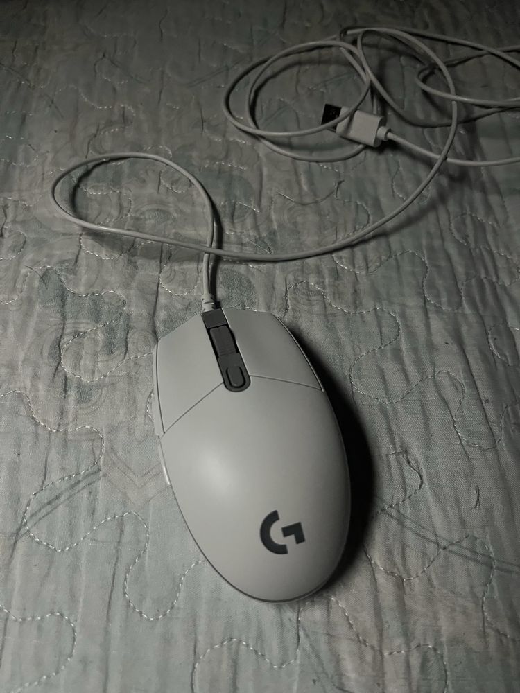 Продаю игровую мышь G102