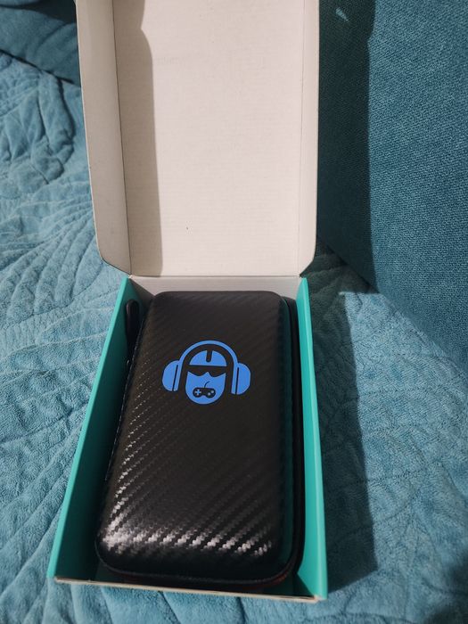 Уникална Мощна Нова Конзола R36  MAX с калъф