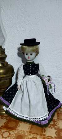 Порцеланова кукла
