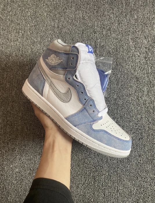 Vand Jordan 1  Retro Hyper Royal