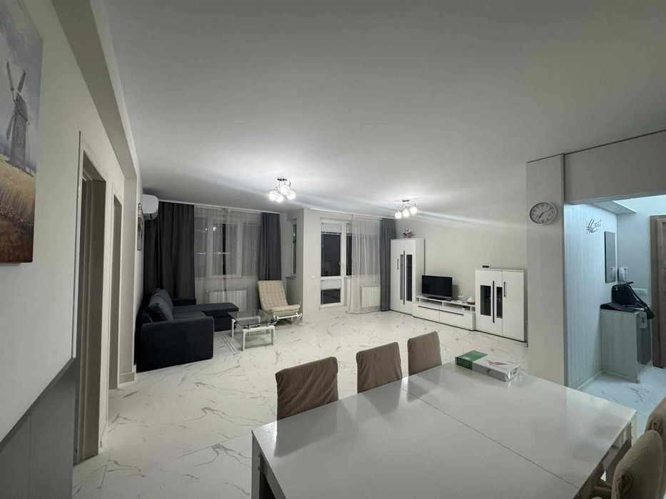 Дава се под наем Тристаен апартамент в София, Надежда 2 - 96 кв.м за 830 € - Снимка #2