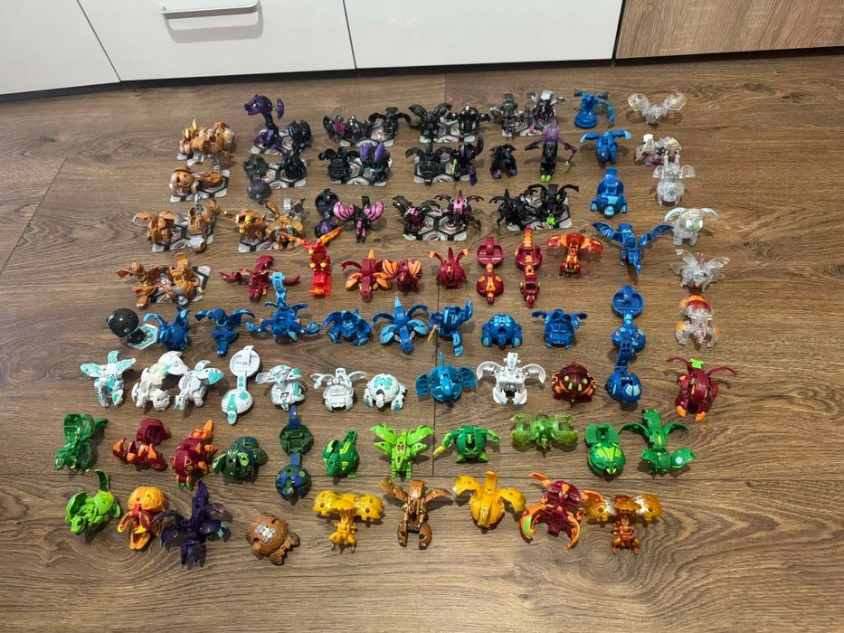 Бакуган играчки (Bakugan battle)