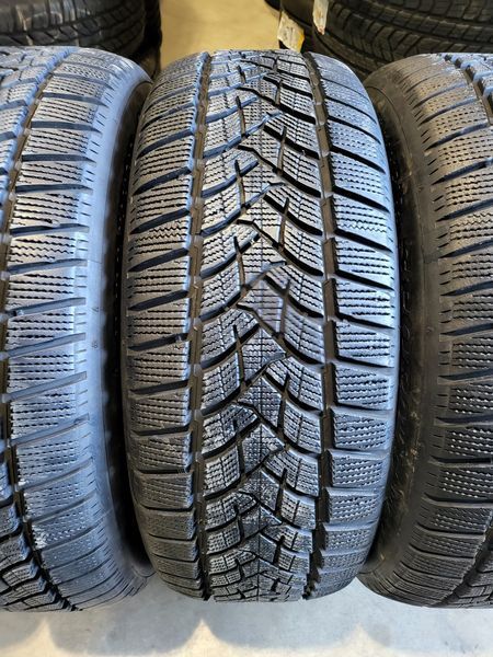 235/55/19 DUNLOP 4бр