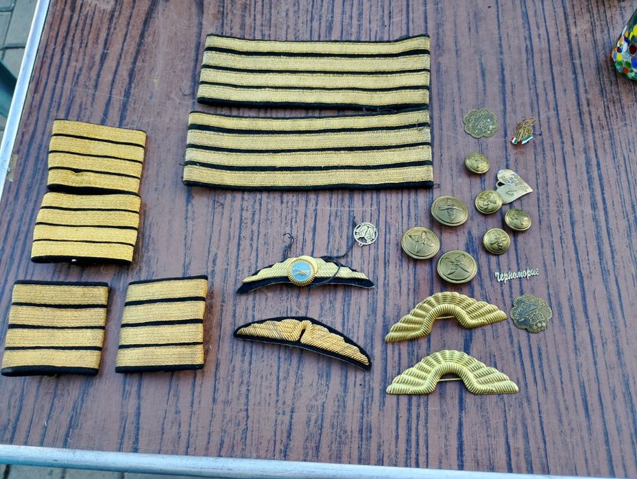 Пагони ретро пилотски и копчета