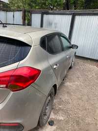 Kia ceed 2013 , 1.4 L