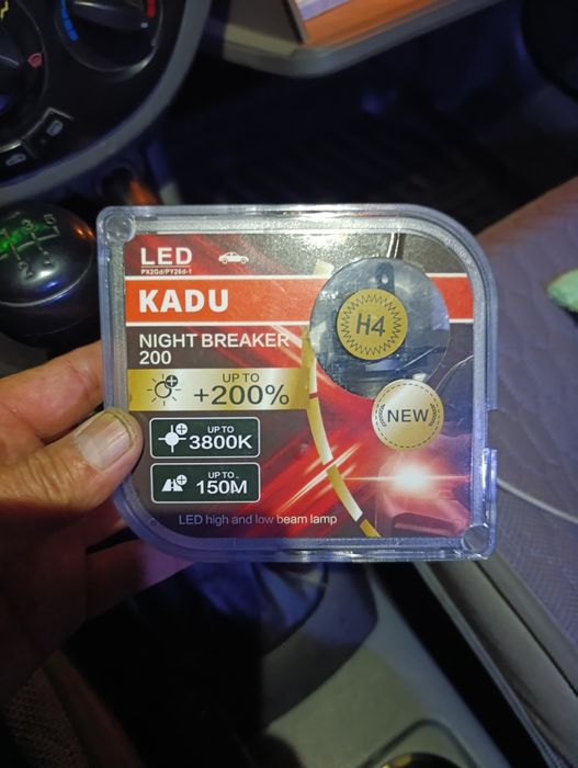 Н4 лампа лед. Жо