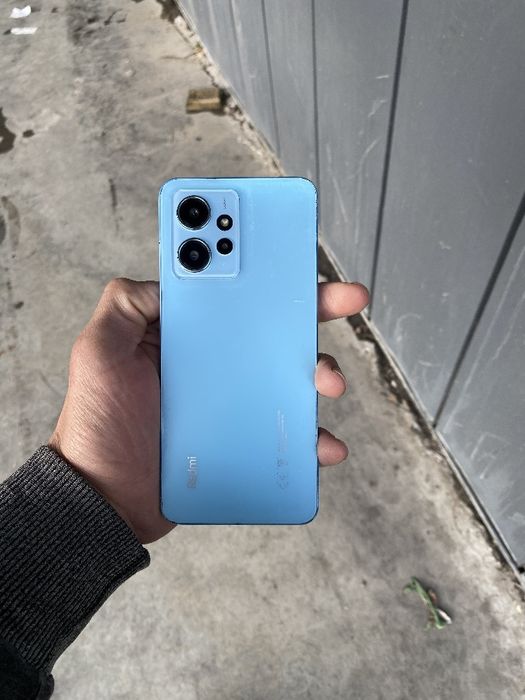 Redmi not 12.  8/256