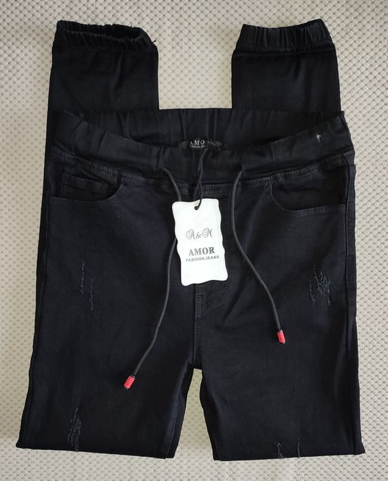 Продавам Панталони и дънки