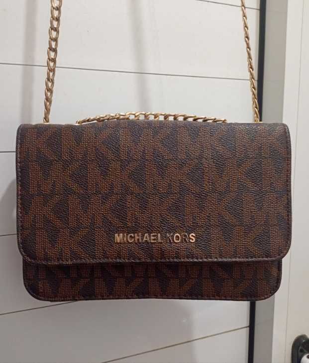 Оригинална чанта Michael Kors със сертификат
