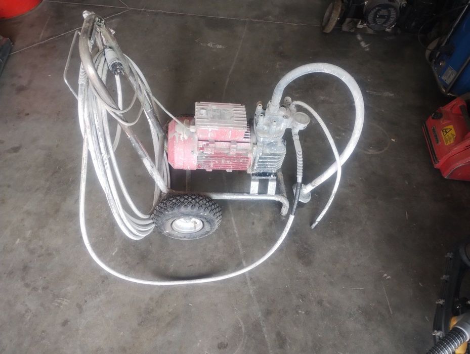 Машина за боядисване Aeropro R990