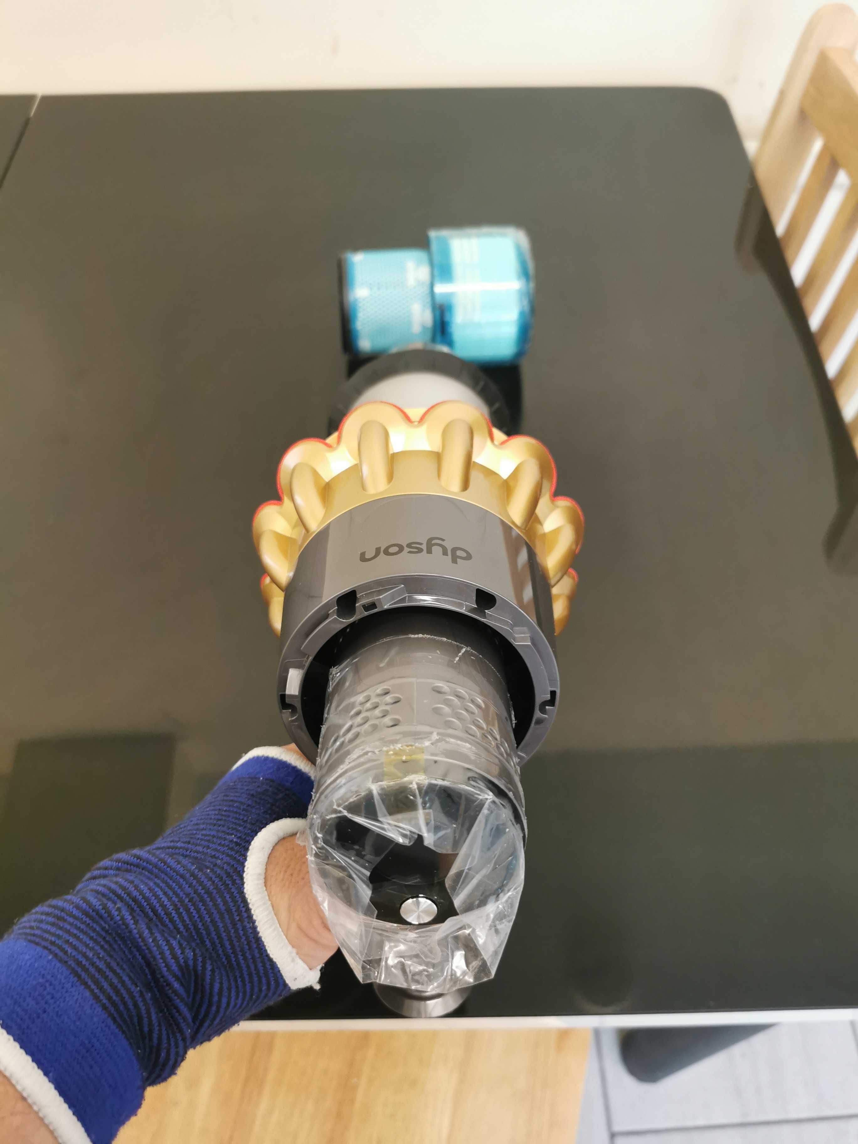 Прахосмукачка Dyson V15 (Само ТЯЛО с филтър)
