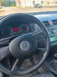 Vand Volkswagen Touran ( model 2004).  Pret 1500 euro.