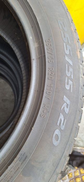255 55 r20 Pirelli all season M+S