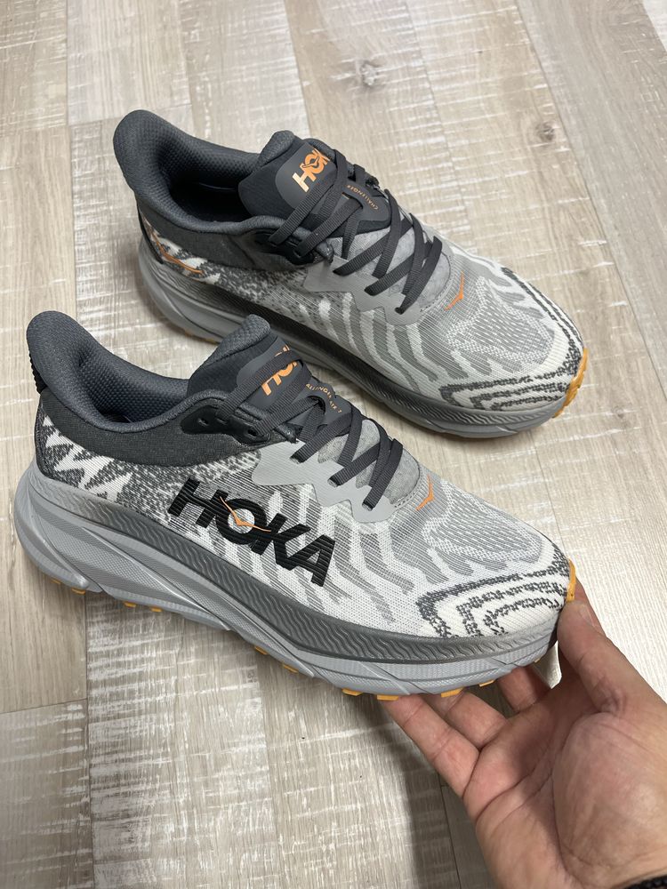 Hoka one challenger atr7. 41,42,43,44,45