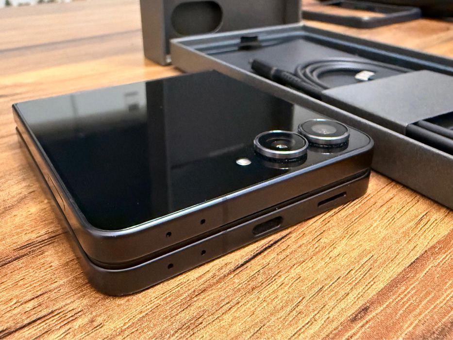Samsung Z flip 7 jetblack 512gb