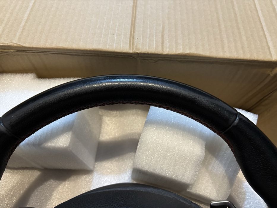 Vand volan cu padele BMW F30