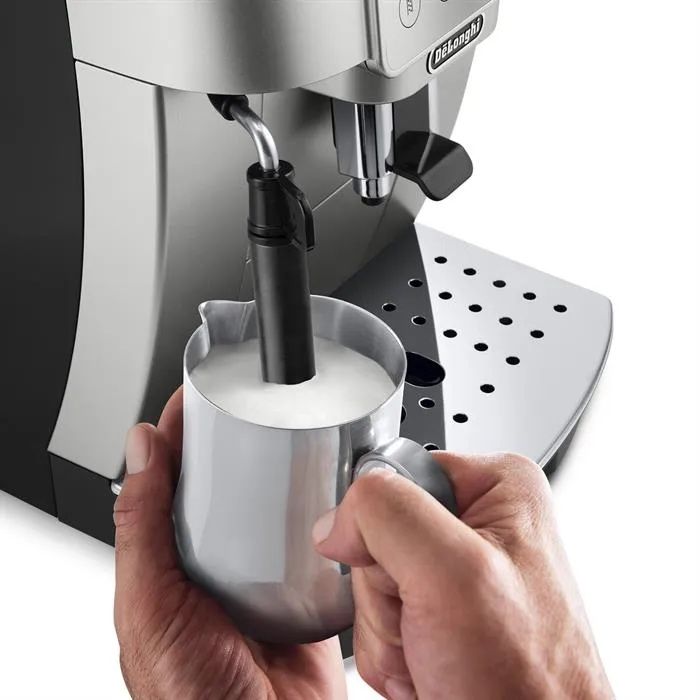 Надёжная кофемашина DeLonghi — стиль, удобство и вкус в каждой чашке