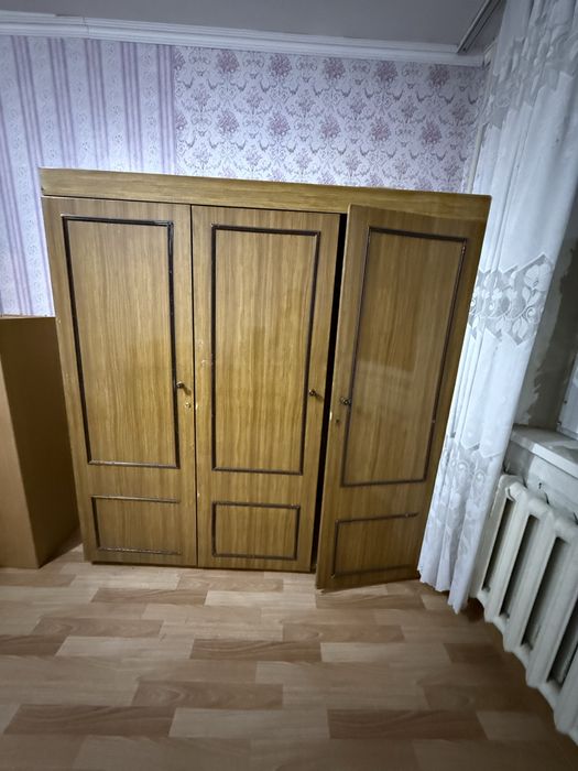 Отдам даром шкаф