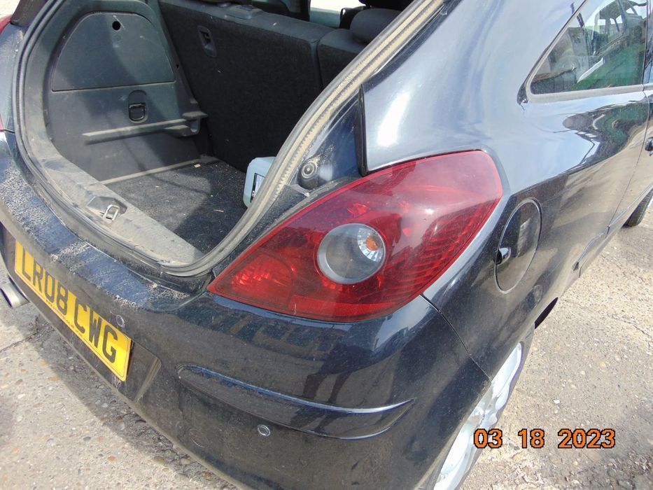 Stop opel Corsa D model 3 usi scurt lampa stop tripla spate stanga dre