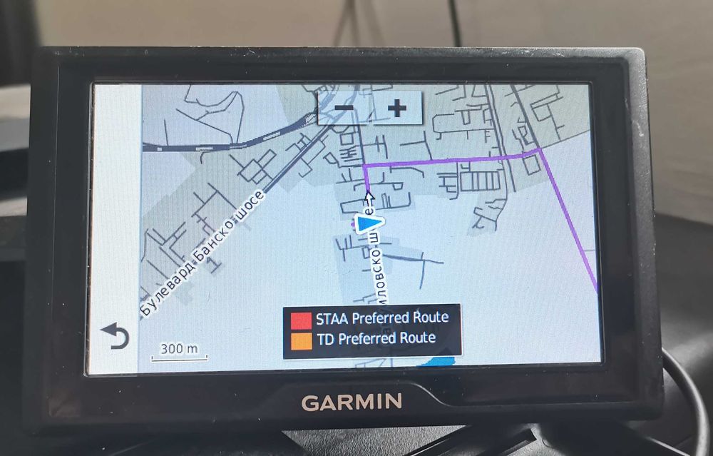 Навигация  за камион Garmin DEZL 580/51 актуални карти за 2025 г