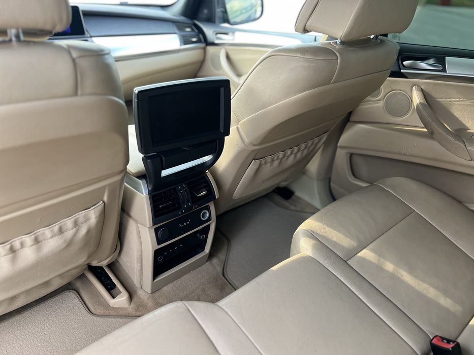 BMW X5 E70 4.8 бензин-газ