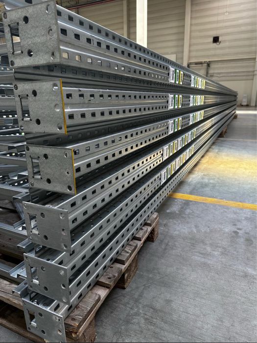 Rafturi metalice dexion