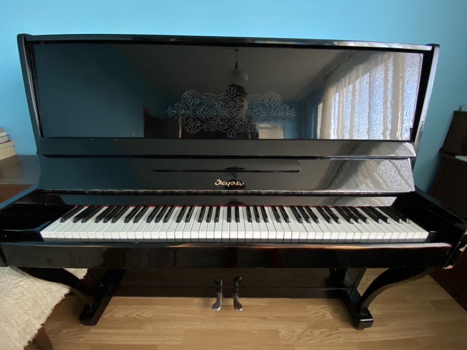 Пиано “Заря”