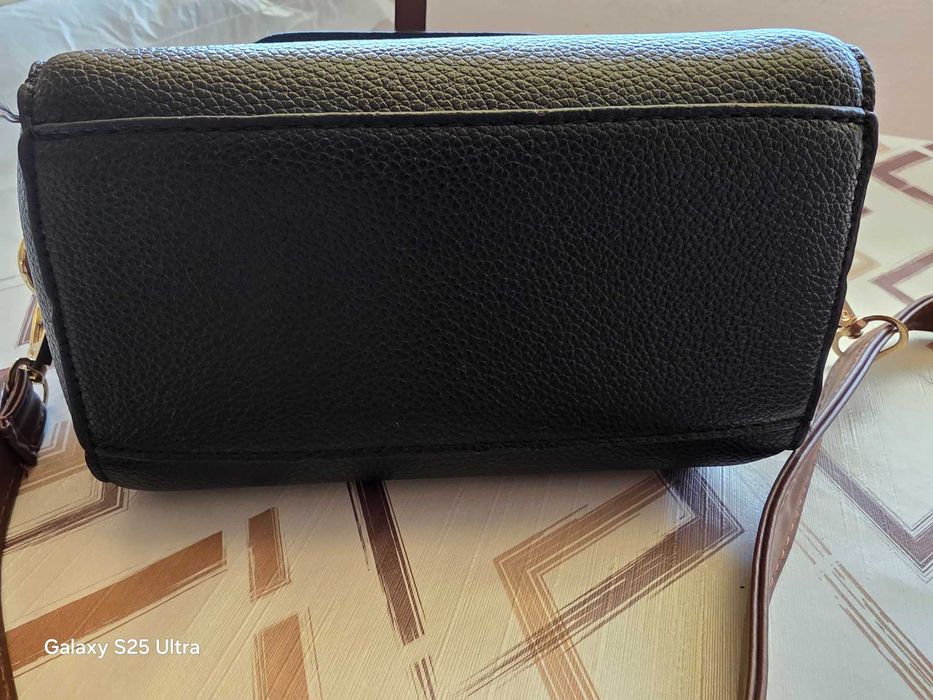 Нова дамска чанта