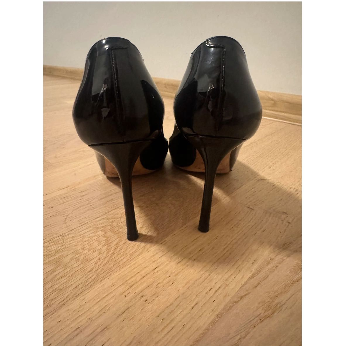 Jimmy Choo обувки на ток