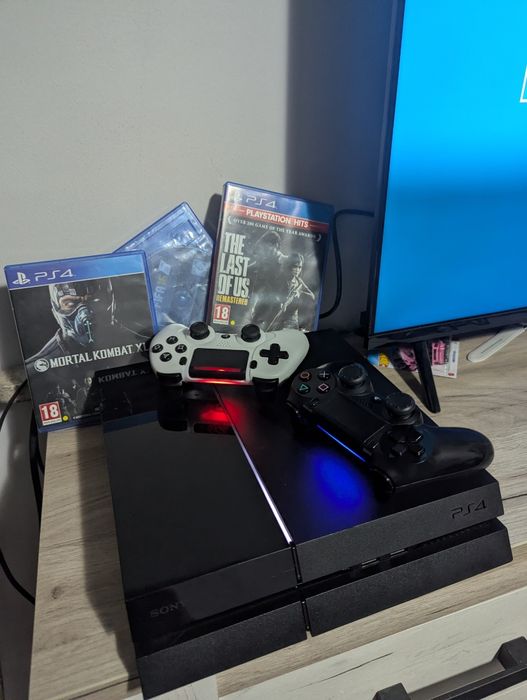 Ps4 complet 2manete 3jocuri