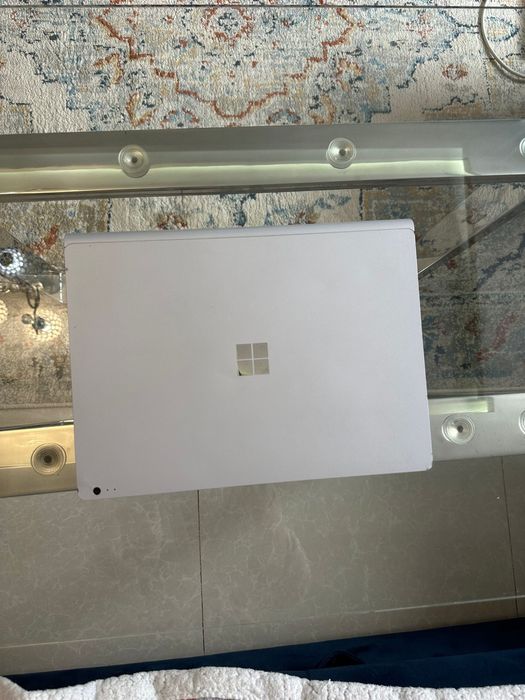 Laptop Premium 2 in 1 - Microsoft Surface Book 2 –15” /  i7 / 16G RAM