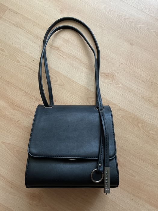 Съвсем нова чанта