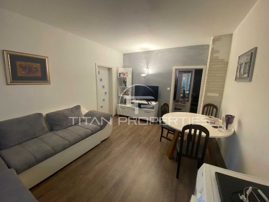 Продава се Тристаен апартамент в Пловдив, Христо Смирненски - 64 кв.м за 1938 €/кв.м - Снимка #3