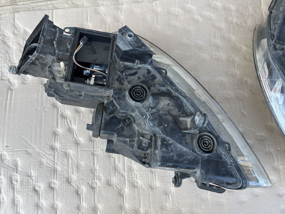 Faruri / Far stanga / Far dreapta VW Phaeton Non facelift