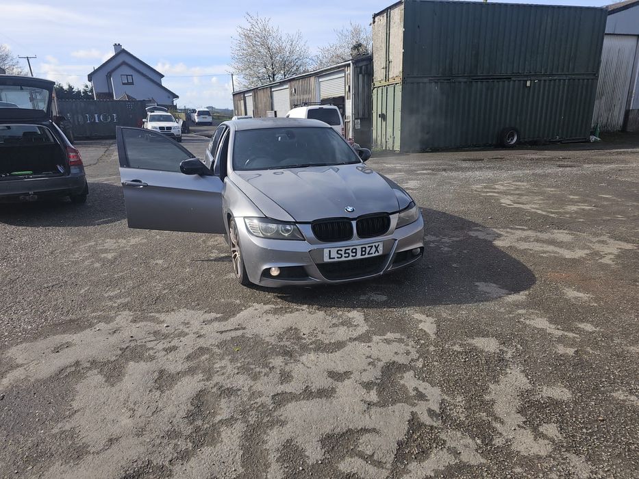 Dezmembrez BMW e90