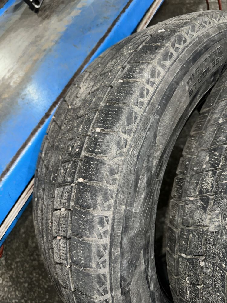 Срочно продам зимние шины dunlop