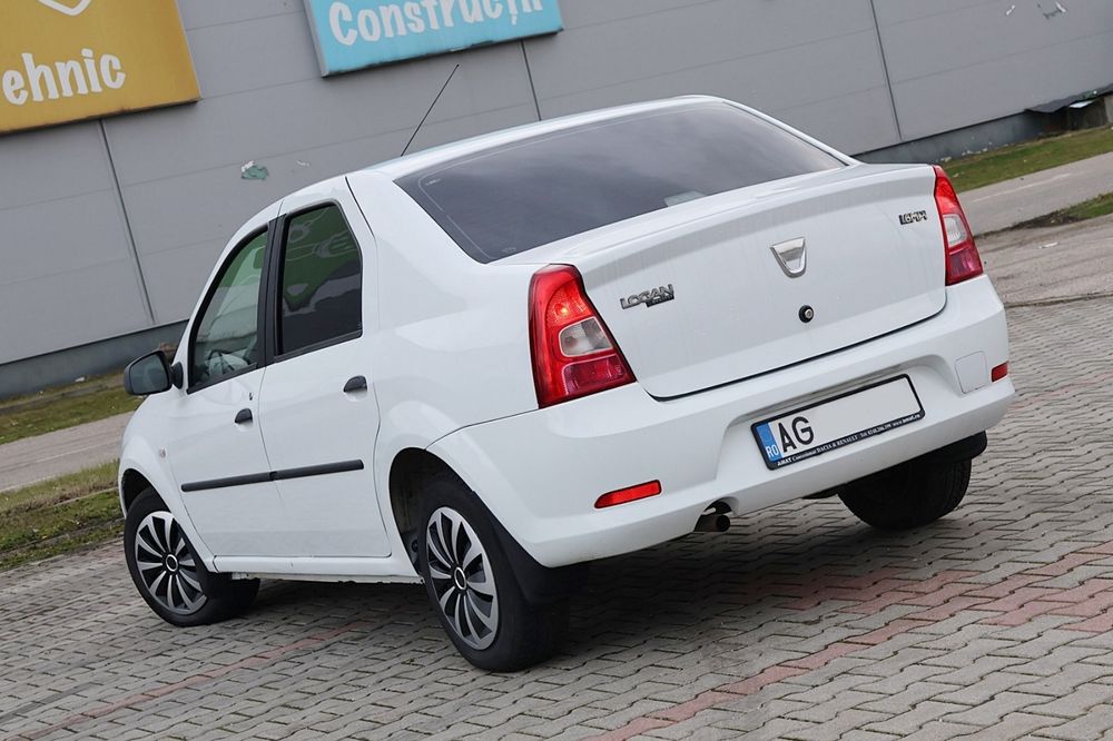 Dacia Logan berlina fab 2012 motor 1.6 MPI benzina Euro 5