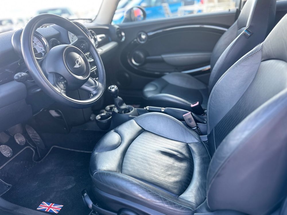 Mini Cooper Bayswater/1.6i/2013/ Vanzare in rate fixe fara avans!